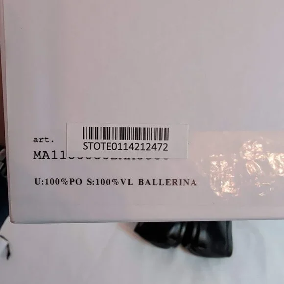 Moschino Couture Leather Ballet Flats With Gold Metal Letter Logo Sz 39 - Picture 9 of 10